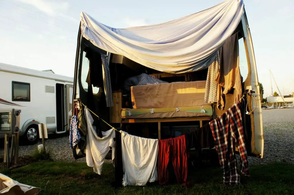 van life laundry